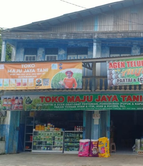 Tampak Depan Toko Maju Jaya Tani